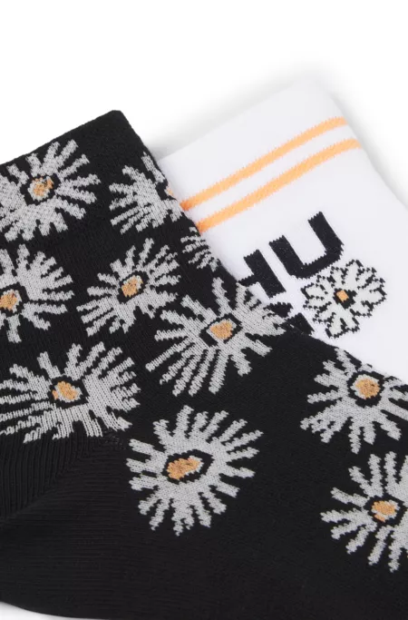 Two-pack of short-length cotton-blend socks