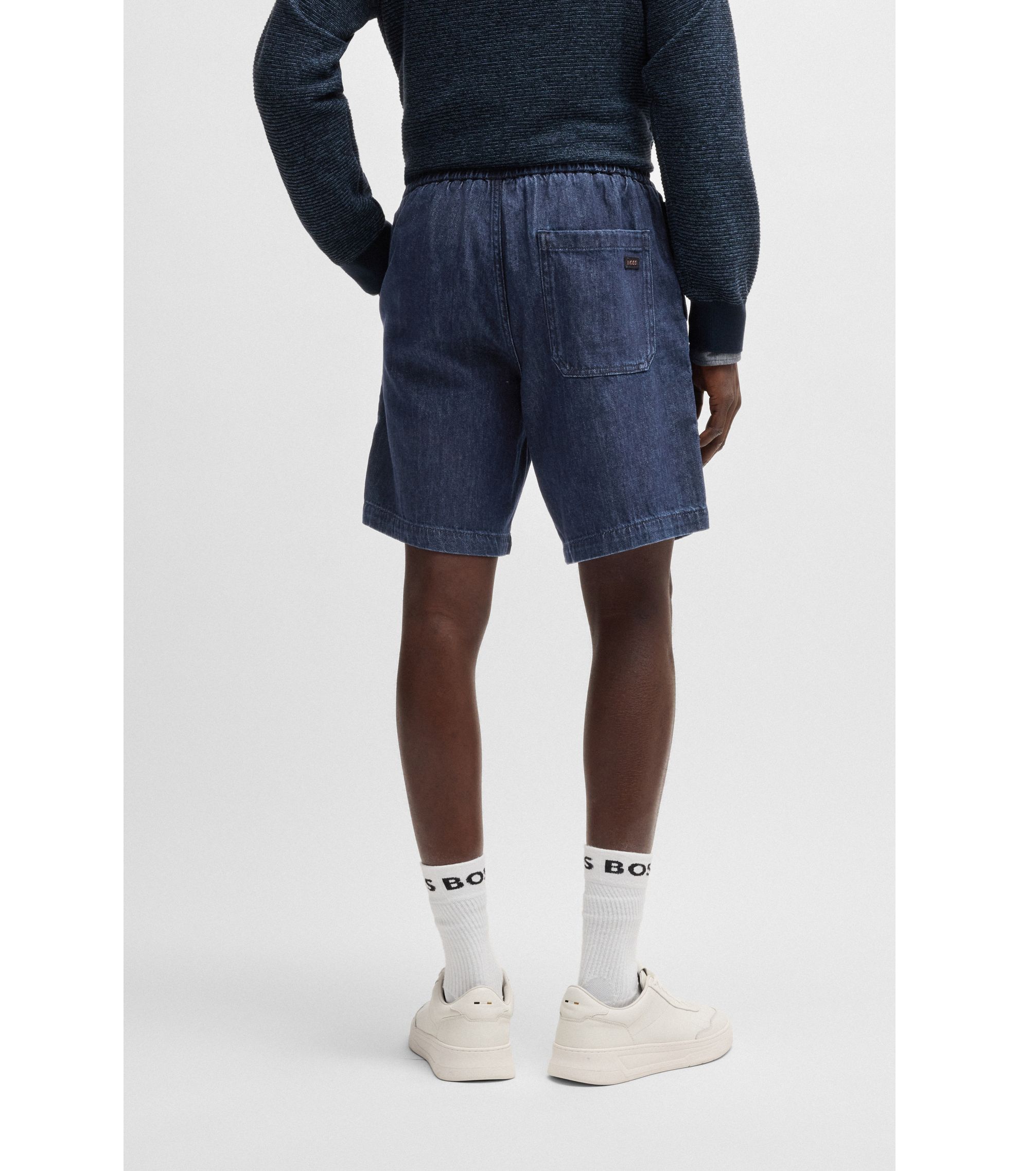 hbeu50537789_405_360?wid=1980&