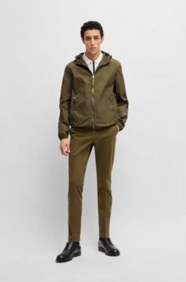 季節の変わり目のルックス | フード付き襟 | Men | HUGO BOSS