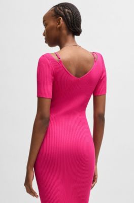 Ribbstickad, tight midikl&auml;nning med utsk&auml;rningar, Rosa