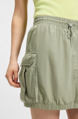 Jupe courte en coton lisse avec poches cargo, Chaux