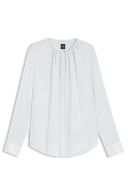 Camicetta regular fit senza collo in seta elasticizzata, Celeste