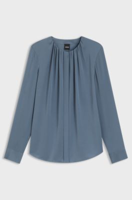 Kragenlose Regular-Fit Bluse aus Stretch-Seide, Blau