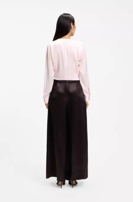 Collarless regular-fit blouse in stretch silk