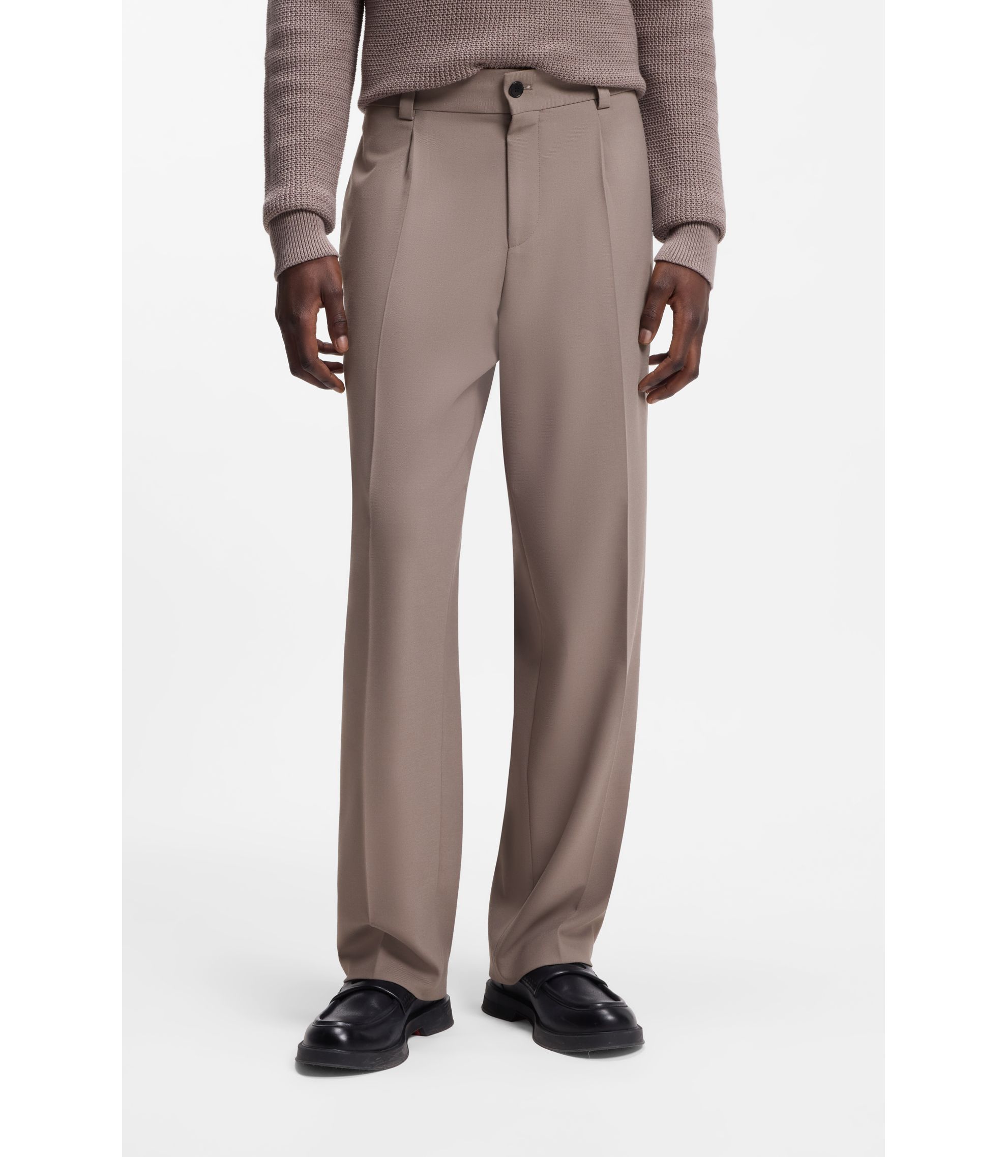 Modern-Fit Hose aus Stretch-Twill mit Bügelfalten