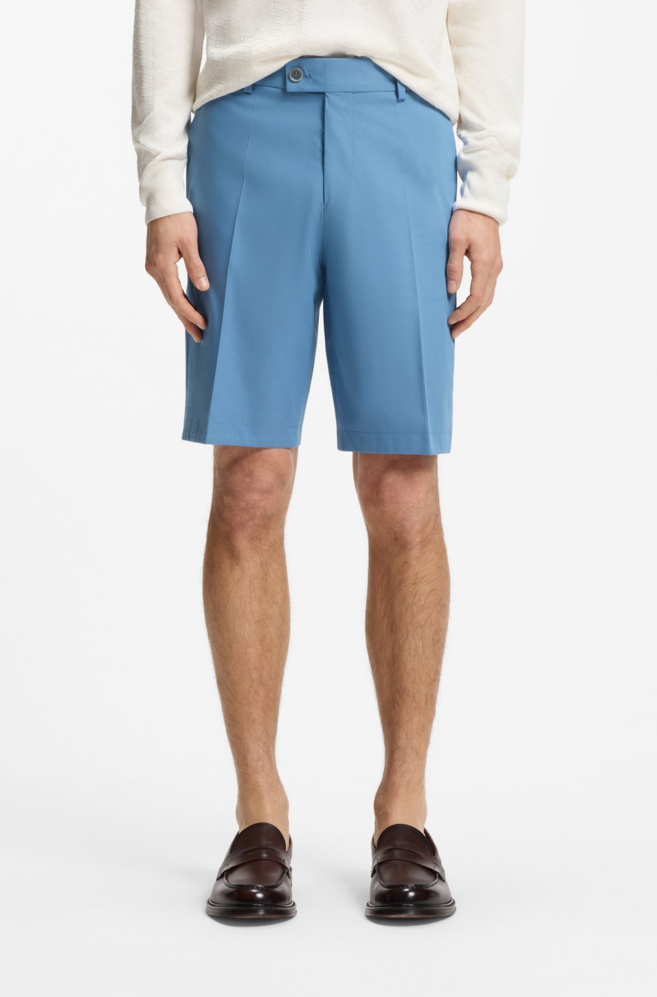 Tapered-fit shorts in cotton, silk and stretch
