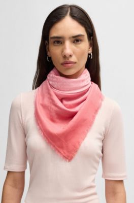 Cotton-blend scarf with ombr&eacute; jacquard, Dark pink