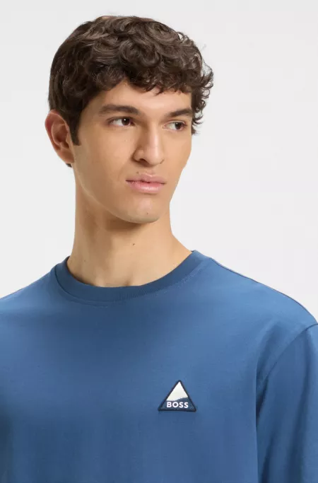 Relaxed-fit T-shirt in cotton with logo patch