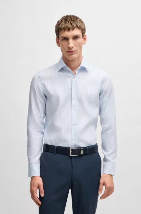 Slim-fit shirt in a striped linen blend