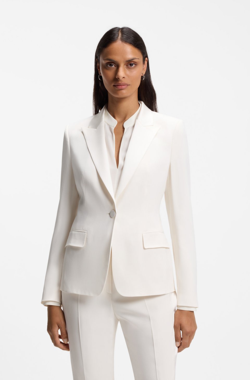 Slim-fit blazer with single-button closure