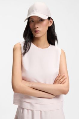 Linen cap with embroidered logo, light pink