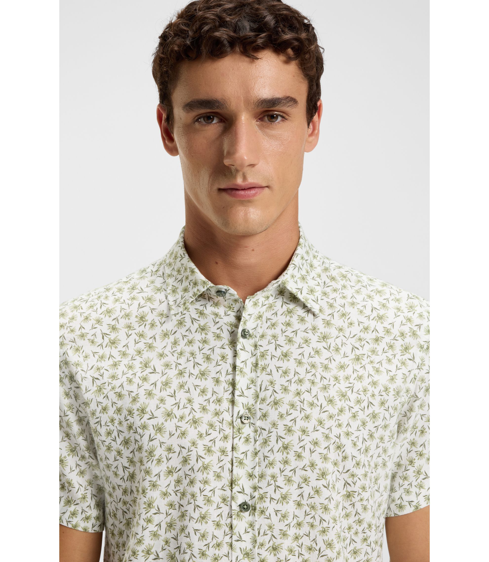 ●新品●BOSS●スリムフィット半袖シャツ●ストレッチリネン●Sサイズ● BOSS - スリムフィットシャツ フローラルプリント ストレッチ