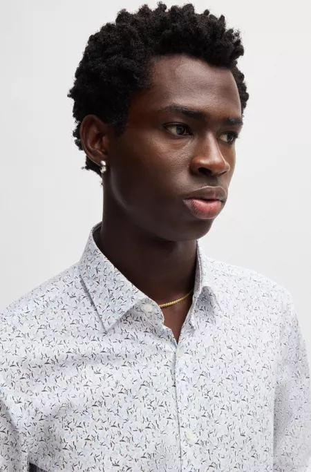 Slim-fit shirt in printed cotton poplin