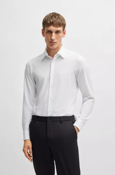 Slim-fit shirt in Italian-made performance-stretch seersucker