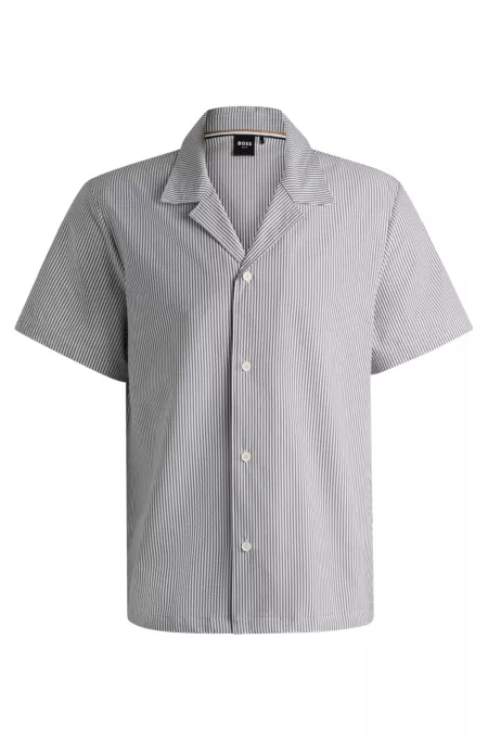 Regular-fit beach shirt in seersucker fabric