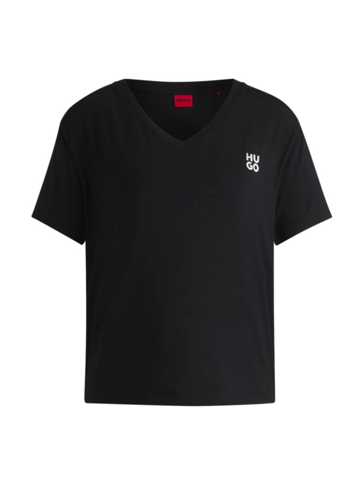 Artikel klicken und genauer betrachten! - Das gerade geschnittenes HUGO Pyjama-Shirt ist aus einem besonders soften Modal-Mix mit Baumwoll- und Elasthan-Anteil gefertigt. V-Ausschnitt und kontrastierendes Stack-Logo. Dieses Produkt wird mit Zellulosefasern gefertigt, die aus dem natürlichen Rohstoff Holz aus nachhaltiger bewirtschafteten Wäldern gewonnen werden. Gemeinsam mit externen Organisationen setzen wir uns für den respektvollen Umgang mit Urwäldern und gefährdeten Wäldern ein. | im Online Shop kaufen