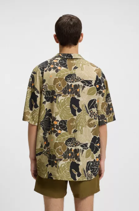 Relaxed-fit beach shirt with all-over print