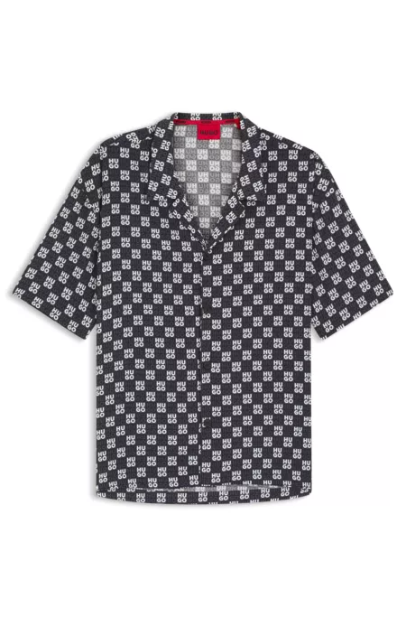 Camisa relaxed fit con estampado de flores