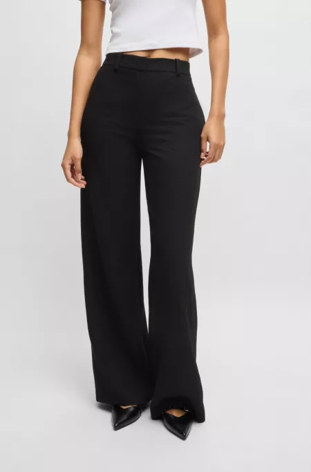 Regular-fit trousers in stretch seersucker