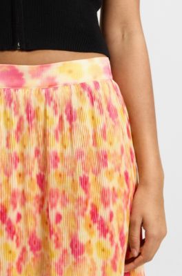 Pliss&eacute; midi skirt with hazy floral print, Patterned