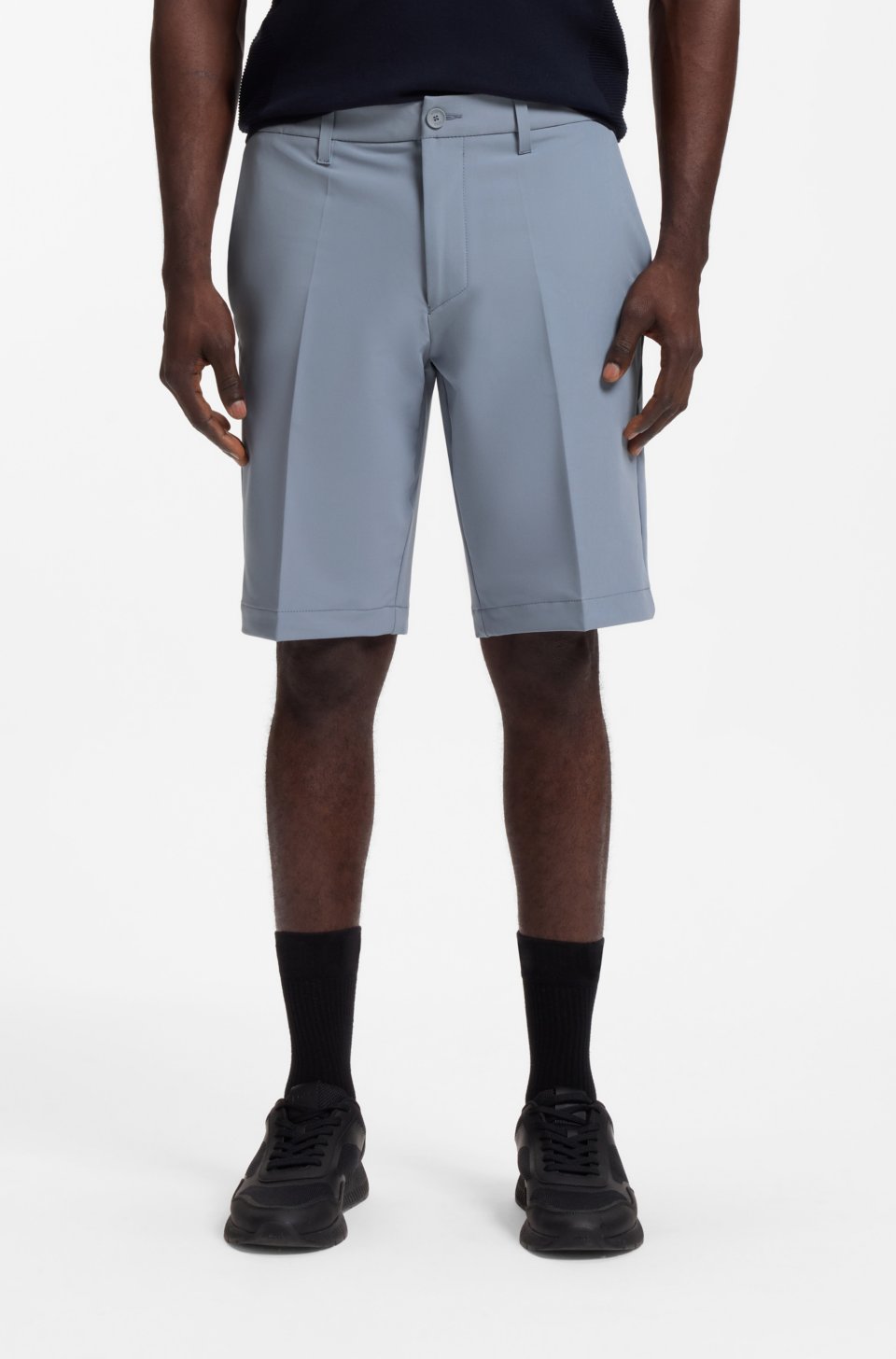 Slim-fit shorts in water-repellent stretch fabric