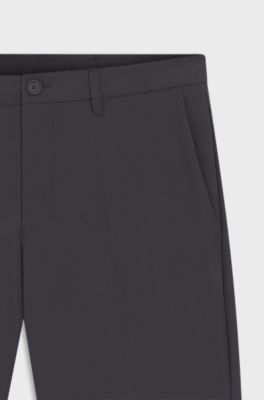 Short Slim en tissu stretch d&eacute;perlant, Gris sombre