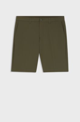 Bermuda slim fit in tessuto elasticizzato idrorepellente, Verde