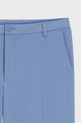 Short Slim en tissu stretch d&eacute;perlant, bleu clair