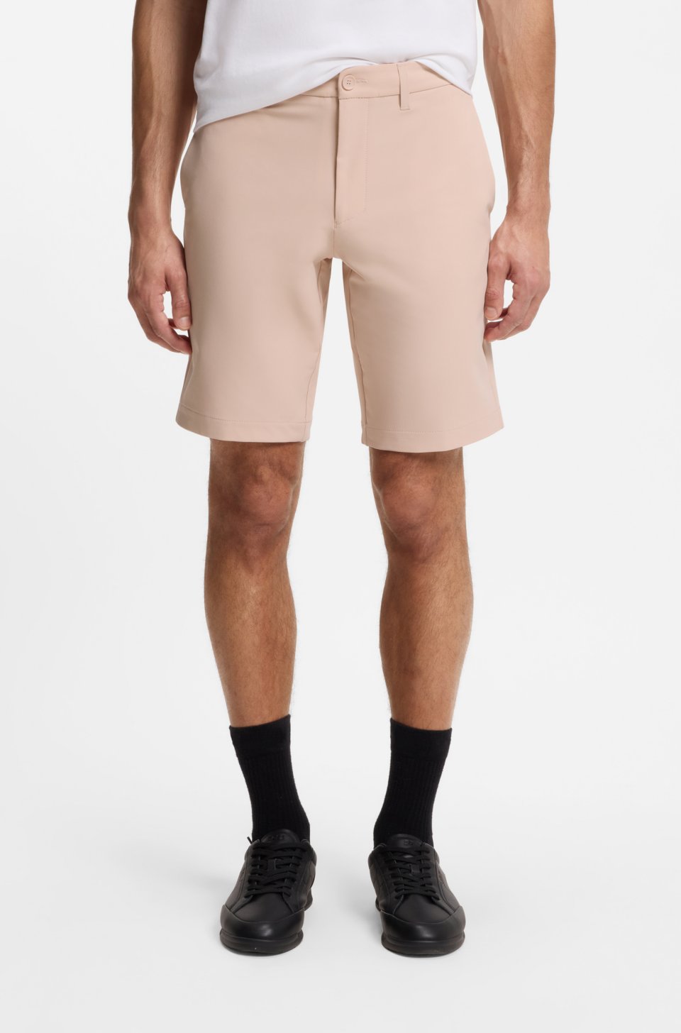 Slim-fit shorts in water-repellent stretch fabric