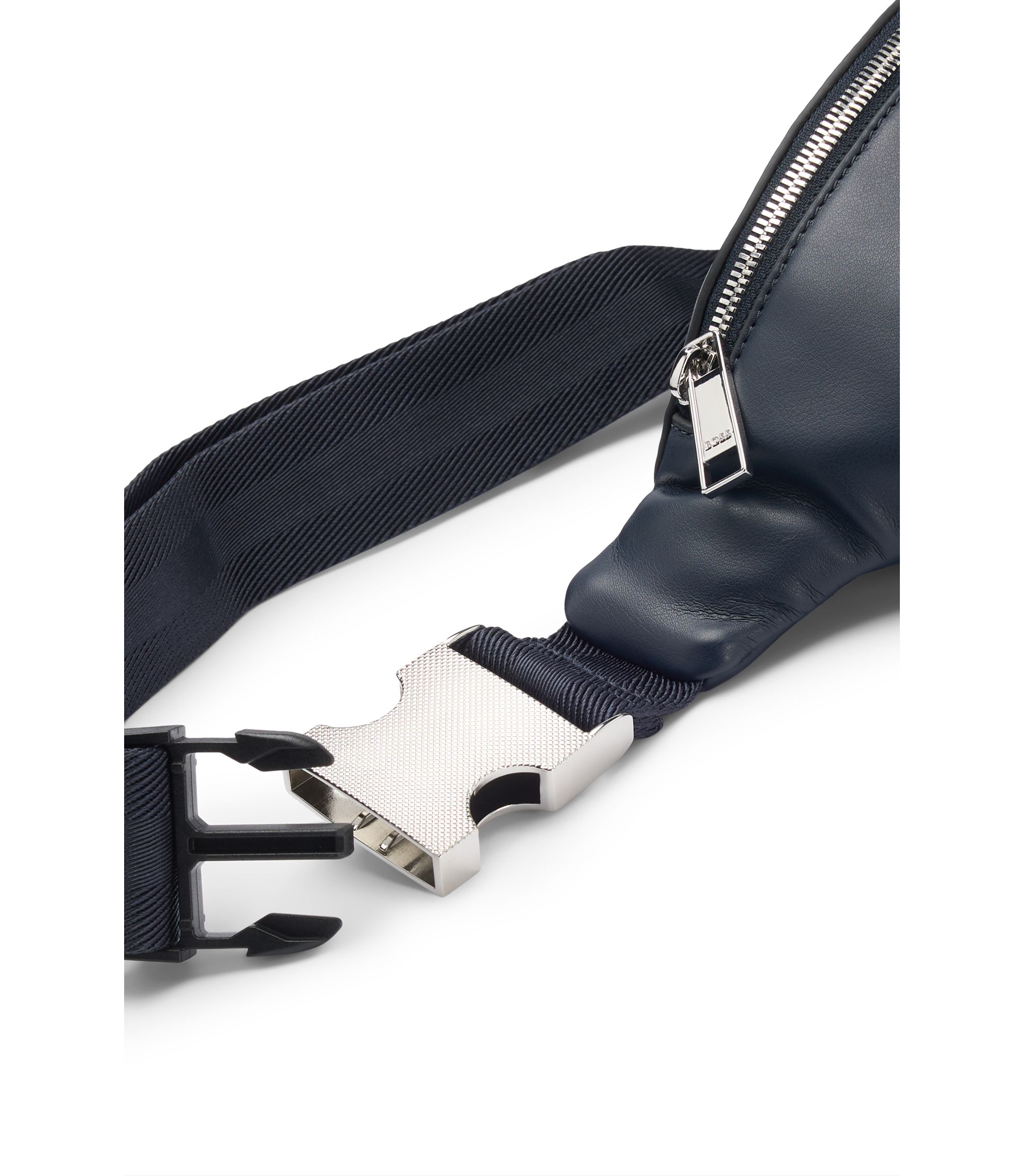 hbeu50540344_404_241?wid=1980&