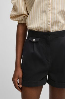 피치 스트레치 코튼 A라인 쇼츠, 블랙