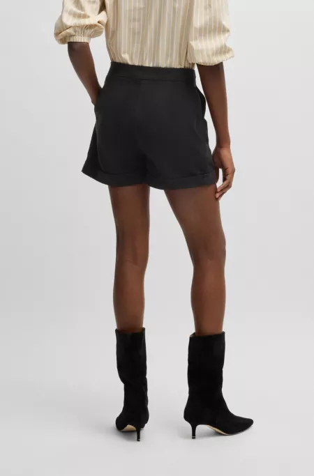 A-line shorts in peached stretch cotton