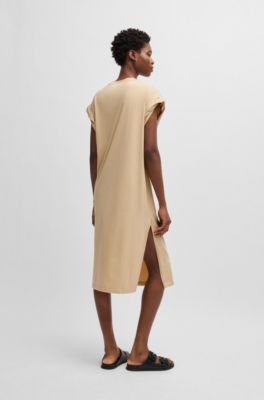 Robe en jersey &agrave; manches courtes avec d&eacute;tail logo, Beige clair