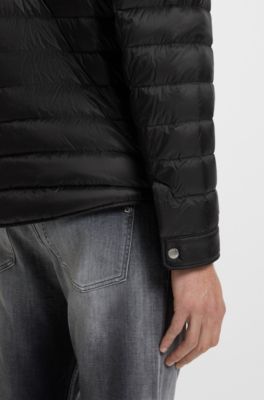 Chaqueta de plum&oacute;n repelente al agua con bolsillos en el pecho, Negro