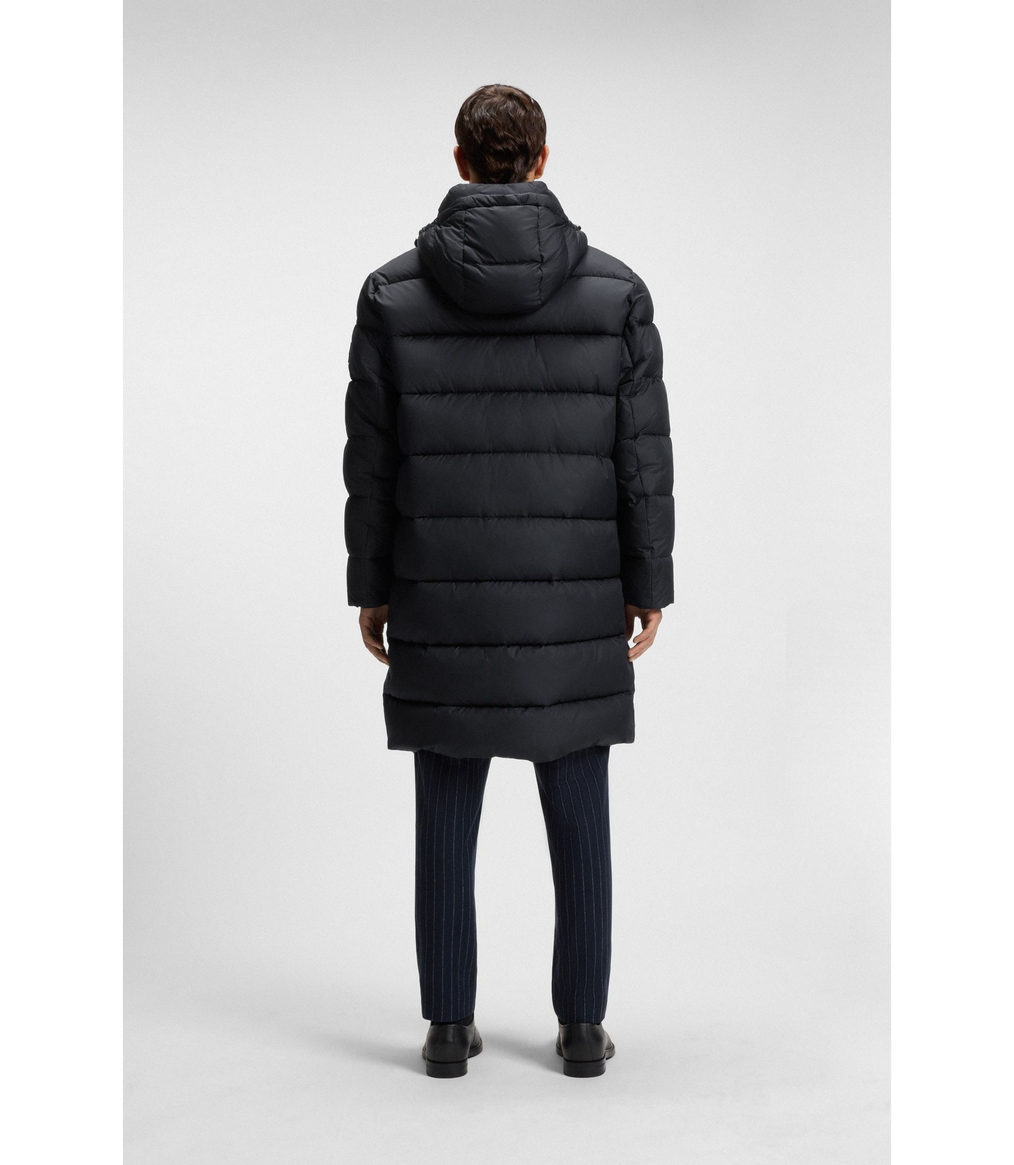 hbeu50540474_404_360?wid=1980&