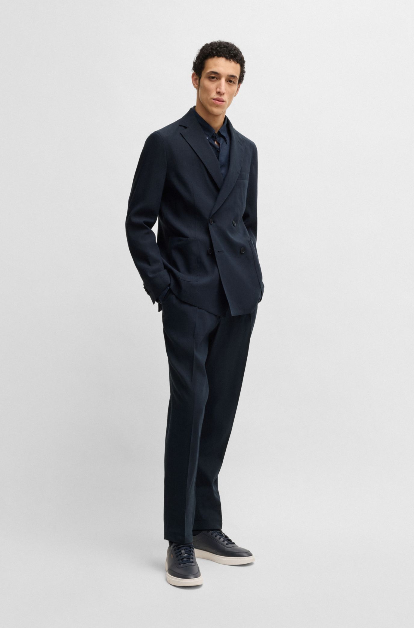 【新品未使用】HUGO BOSS ブルー系スーツ　タグ付き BOSS - スリムフィットブレザー - ダークブルー