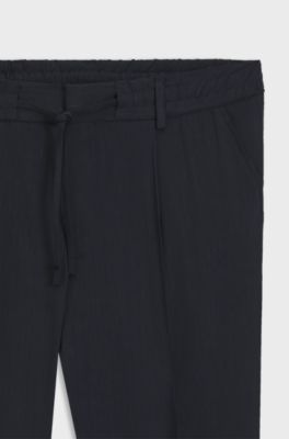 Tapered-fit machine-washable tailored trousers in a linen blend, Dark Blue