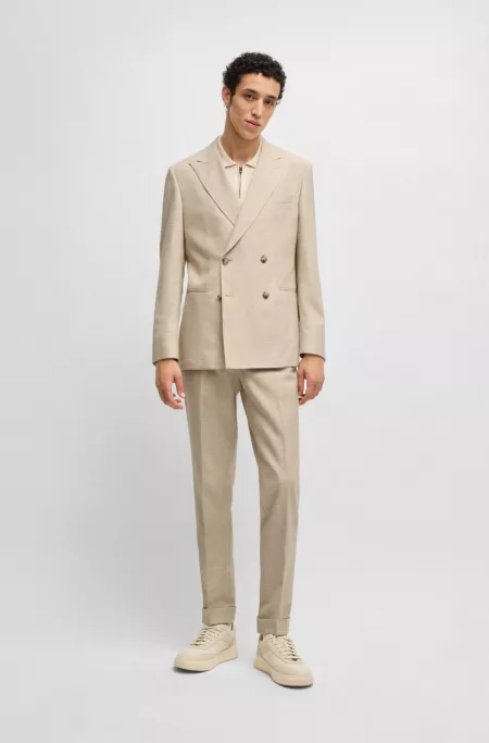 Two-piece suit in patterned tweed
