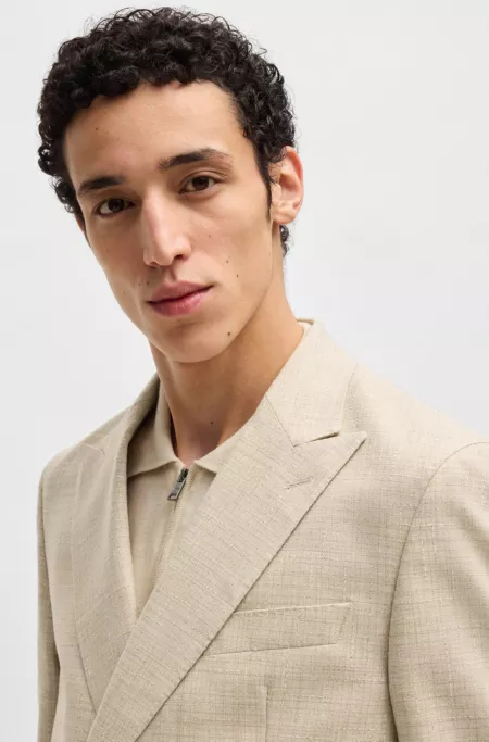 Two-piece suit in patterned tweed