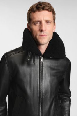 Veste en cuir avec col en peau retourn&eacute;e, Noir
