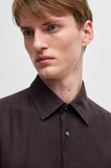 Slim-fit shirt in linen