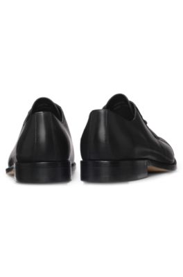 Cap-toe Derby shoes in leather, Black
