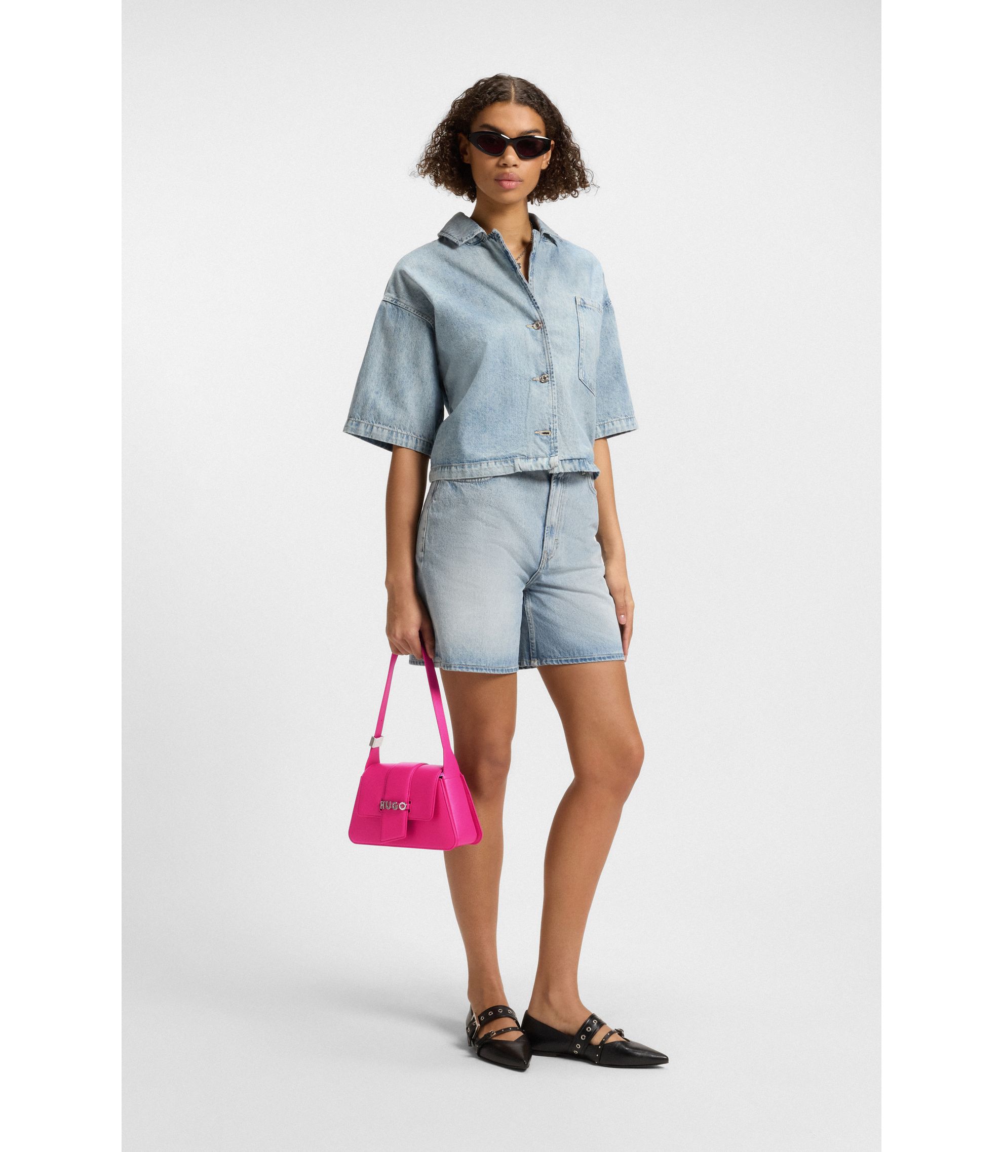 hbeu50541806_675_300?wid=1980&