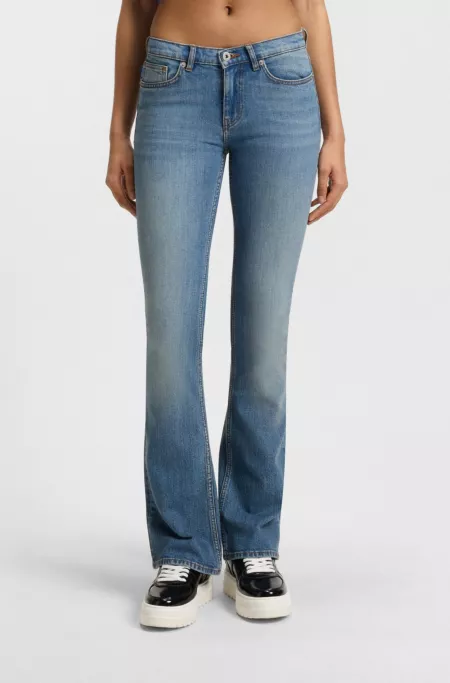 Jean Flared en denim stretch bleu confortable