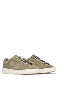 Sneakers in pelle scamosciata con suola in gomma, Calce
