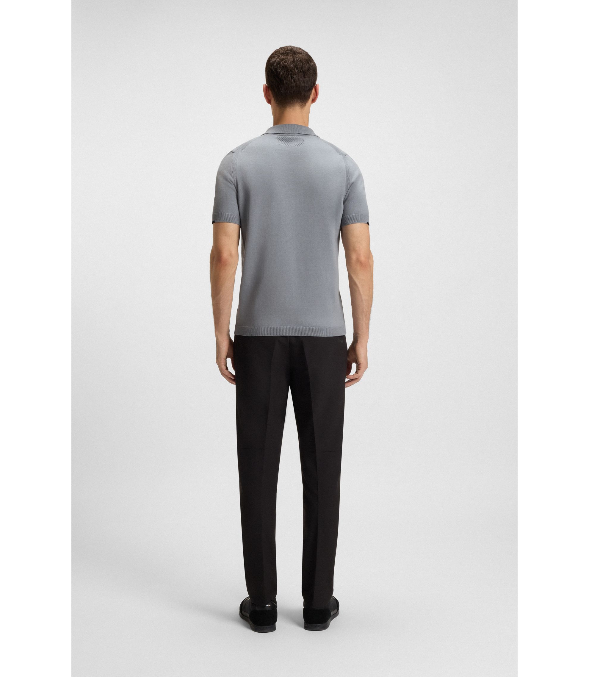 hbeu50541961_026_360?wid=1980&