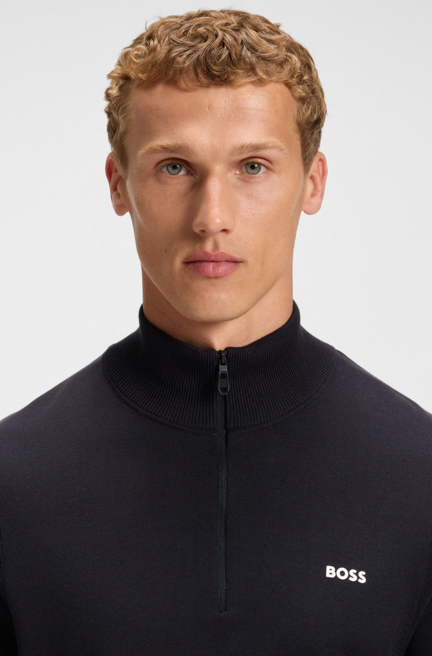 HUGO BOSS ジップネック ニットセーター BOSS - ロゴ ジップネックセーター ドライフレックスファブリック