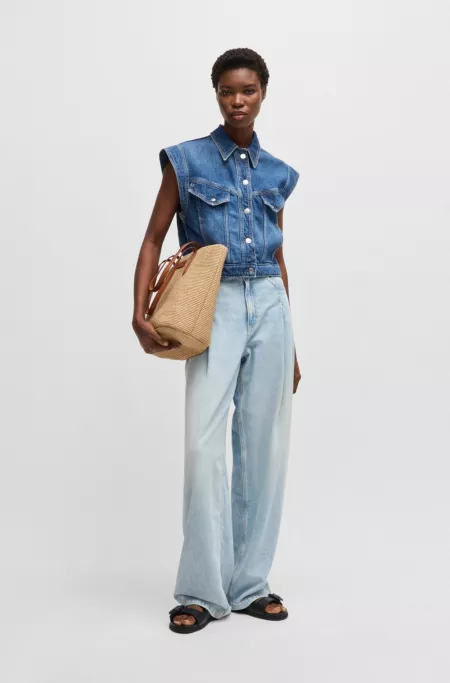 Raffia tote bag with detachable pouch
