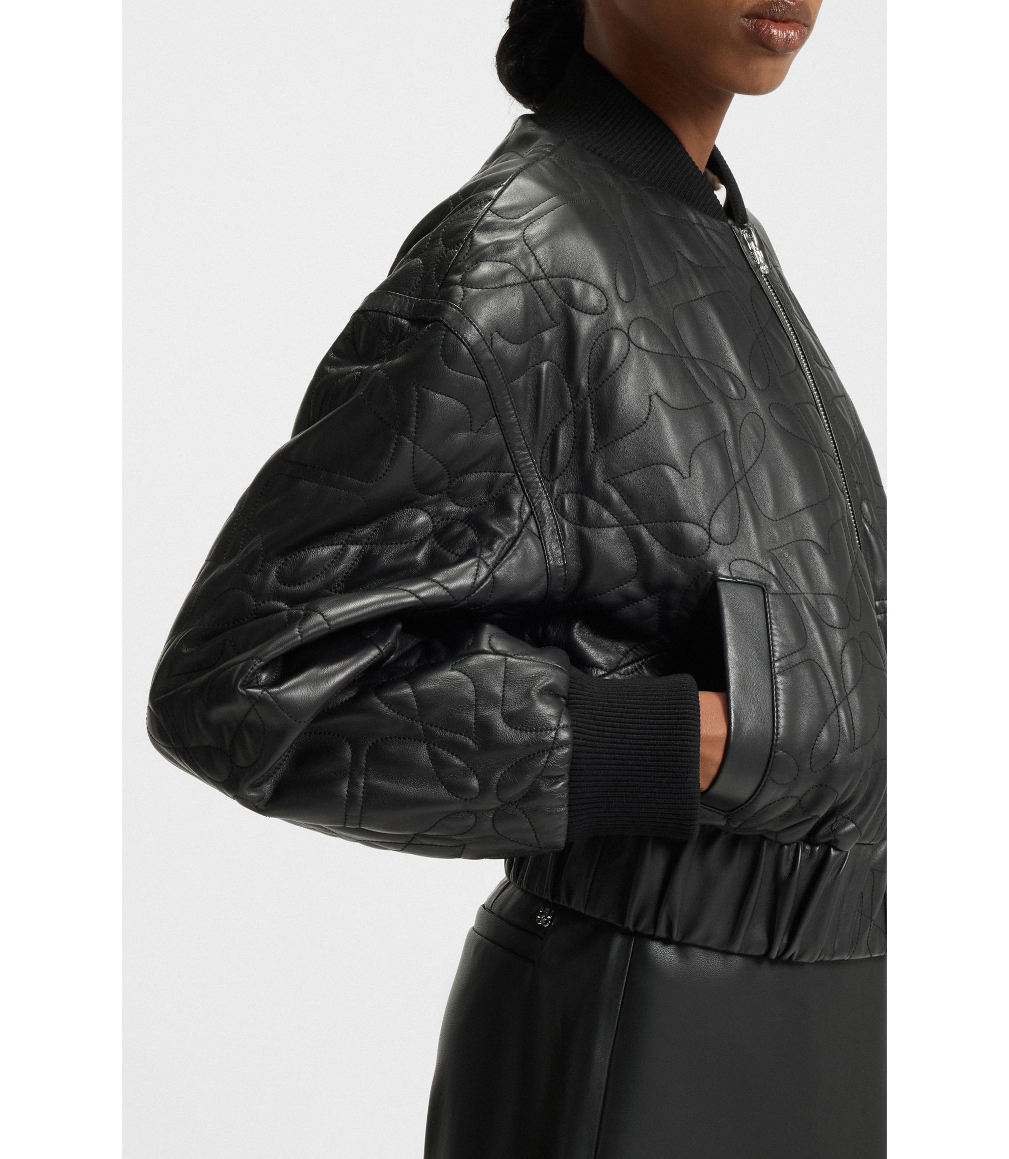 hbeu50542331_001_341?wid=1980&