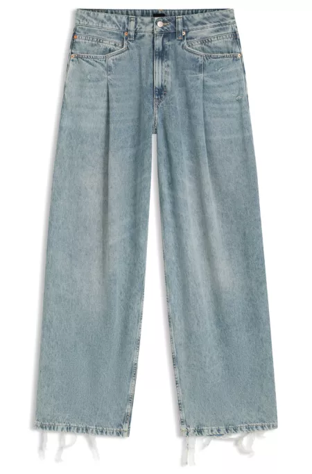 Wide-leg jeans with front pleats